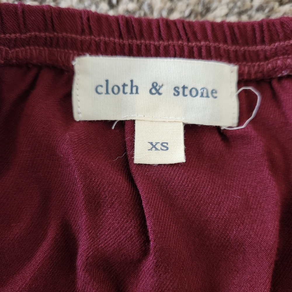 Cloth & Stone Off Shoulder Top - Picture 4 of 7